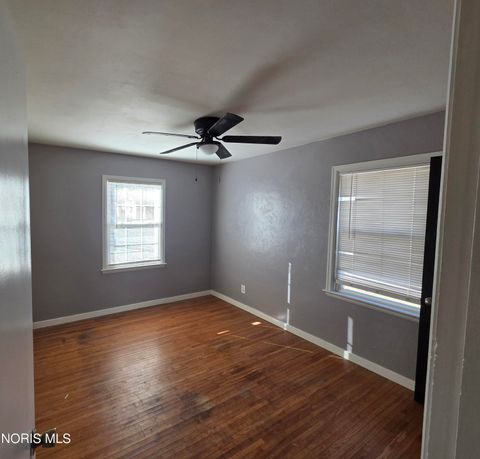 Tiny photo for 706 Carver Boulevard, Toledo, OH 43607 (MLS # 10004632)