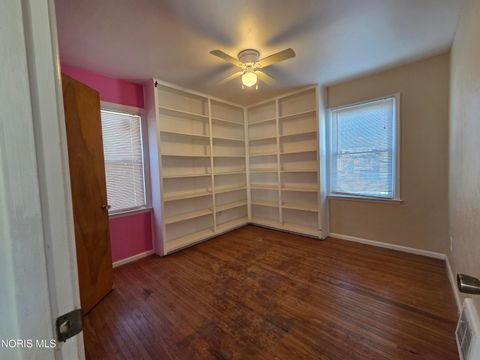 Tiny photo for 706 Carver Boulevard, Toledo, OH 43607 (MLS # 10004632)