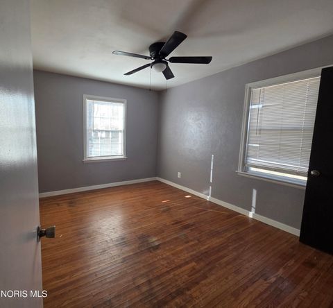 Tiny photo for 706 Carver Boulevard, Toledo, OH 43607 (MLS # 10004632)