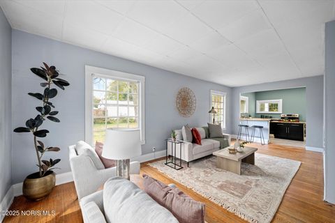 Tiny photo for 3304 Island Avenue, Toledo, OH 43614 (MLS # 10000342)