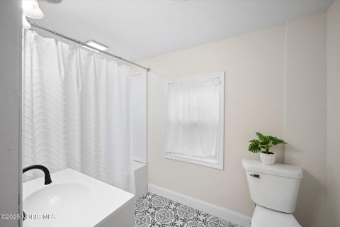 Tiny photo for 3304 Island Avenue, Toledo, OH 43614 (MLS # 10000342)