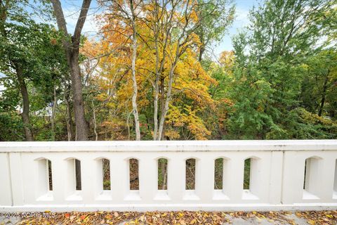 Tiny photo for 3304 Island Avenue, Toledo, OH 43614 (MLS # 10000342)