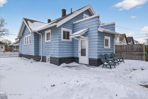 Tiny photo for 1019 E Manhattan Boulevard, Toledo, OH 43608 (MLS # 10003603)