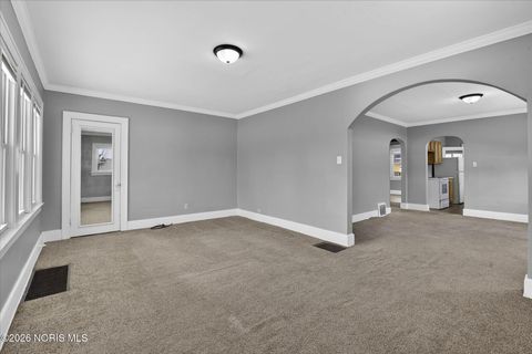 Tiny photo for 1019 E Manhattan Boulevard, Toledo, OH 43608 (MLS # 10003603)