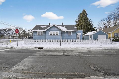 Tiny photo for 1019 E Manhattan Boulevard, Toledo, OH 43608 (MLS # 10003603)