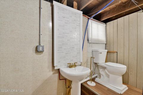 Tiny photo for 1019 E Manhattan Boulevard, Toledo, OH 43608 (MLS # 10003603)