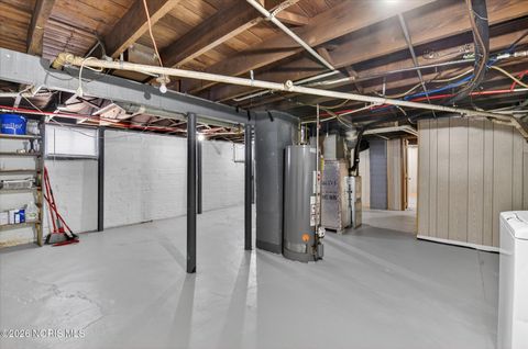 Tiny photo for 1019 E Manhattan Boulevard, Toledo, OH 43608 (MLS # 10003603)