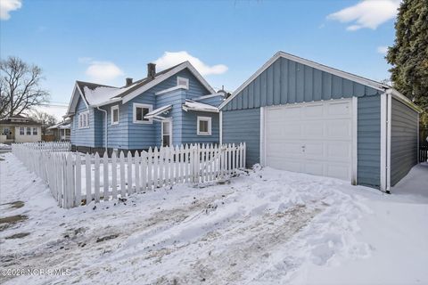 Tiny photo for 1019 E Manhattan Boulevard, Toledo, OH 43608 (MLS # 10003603)