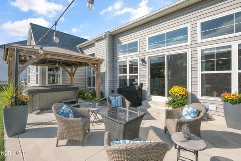 Tiny photo for 306 Cornerstone Court, Perrysburg, OH 43551 (MLS # 10014496)