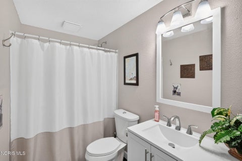 Tiny photo for 306 Cornerstone Court, Perrysburg, OH 43551 (MLS # 10014496)