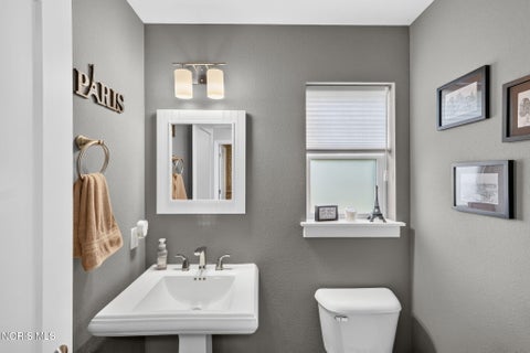 Tiny photo for 306 Cornerstone Court, Perrysburg, OH 43551 (MLS # 10014496)