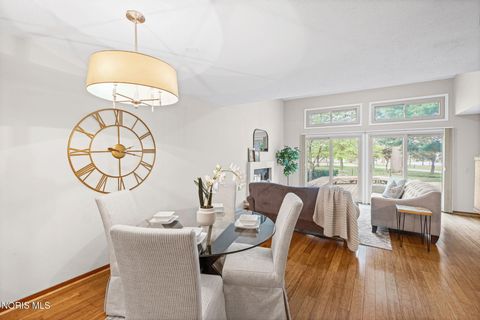 Tiny photo for 4246 Vicksburg Drive, Sylvania, OH 43560 (MLS # 10007118)