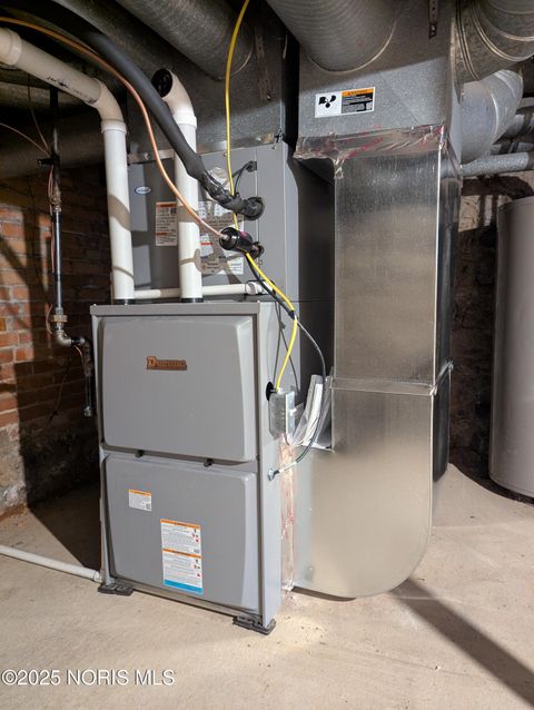 Tiny photo for 206 S Elm Street, Pioneer, OH 43554 (MLS # 10001644)