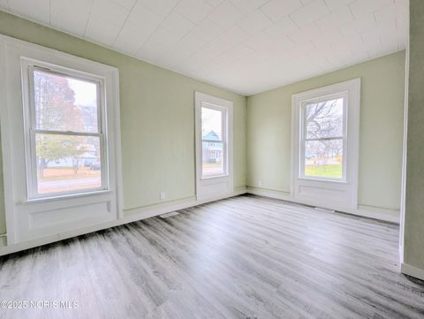 Tiny photo for 206 S Elm Street, Pioneer, OH 43554 (MLS # 10001644)