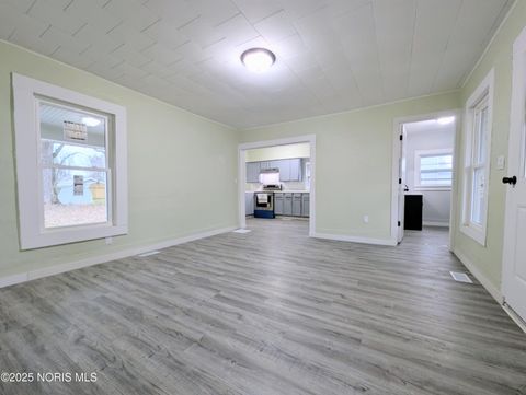 Tiny photo for 206 S Elm Street, Pioneer, OH 43554 (MLS # 10001644)