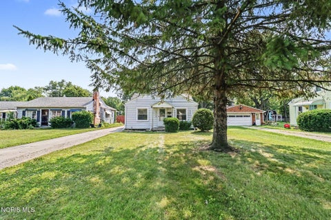 Tiny photo for 5848 Pickard Drive, Toledo, OH 43613 (MLS # 10010891)