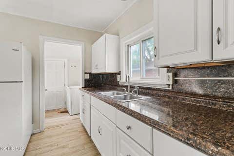 Tiny photo for 5848 Pickard Drive, Toledo, OH 43613 (MLS # 10010891)