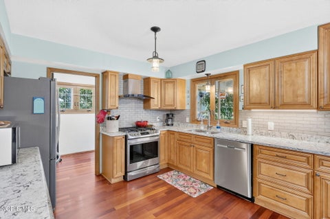 Tiny photo for 8260 Arquette Road, Oregon, OH 43616 (MLS # 10013855)