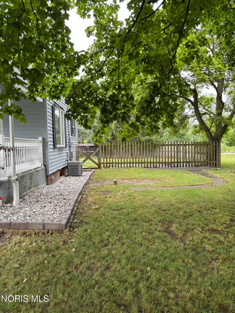 Tiny photo for 3237 Rd 424, Antwerp, OH 45813 (MLS # 10009212)