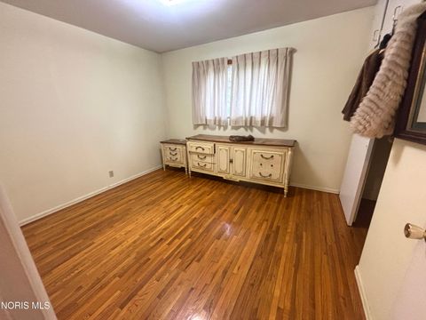 Tiny photo for 2148 Heatherwood Drive, Toledo, OH 43614 (MLS # 10006367)