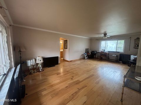 Tiny photo for 2148 Heatherwood Drive, Toledo, OH 43614 (MLS # 10006367)