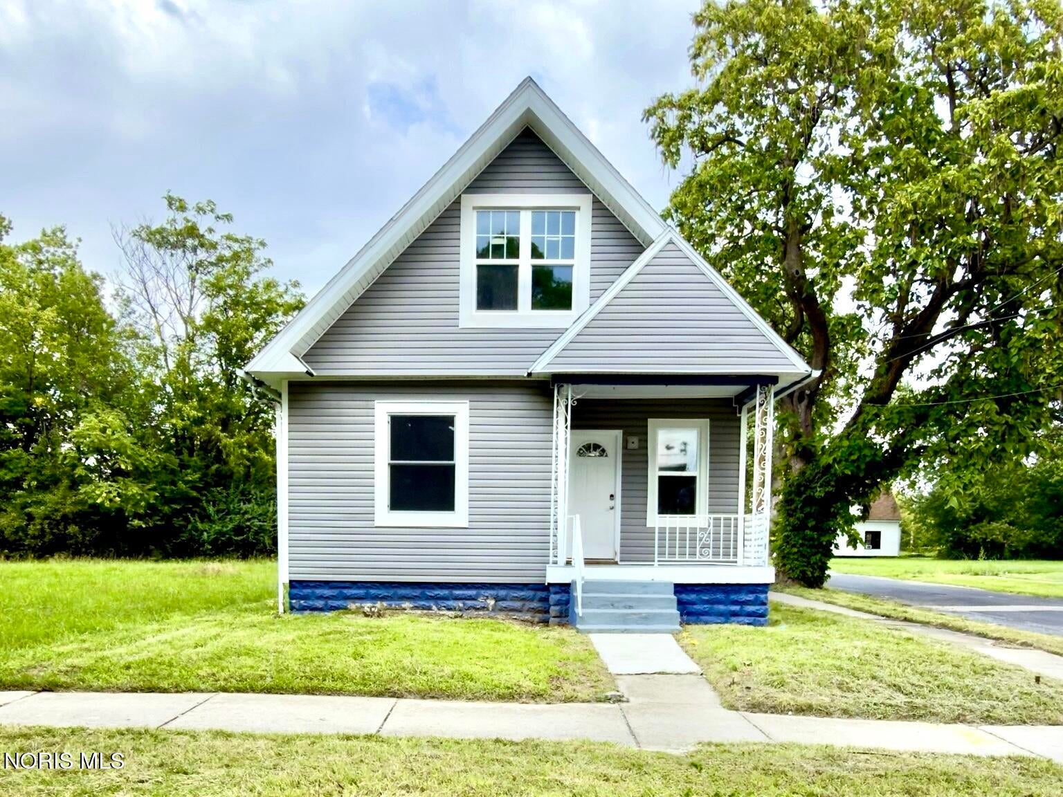 1222 Lincoln Avenue