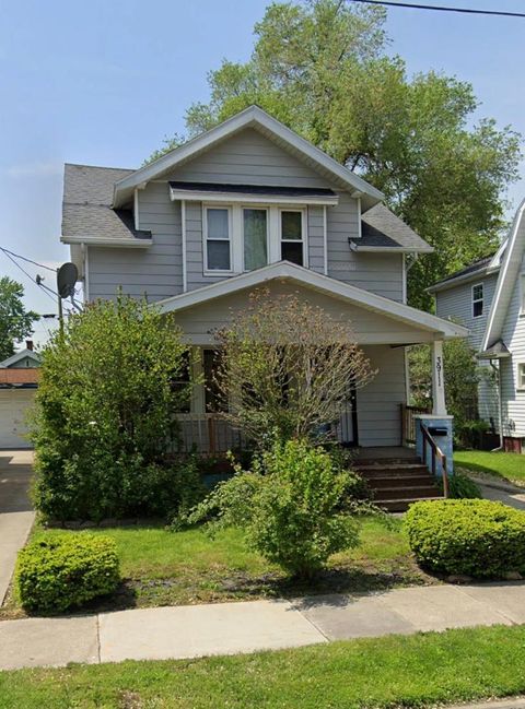 Photo of 3911 Leybourn Avenue, Toledo, OH 43612 (MLS # 10005146)