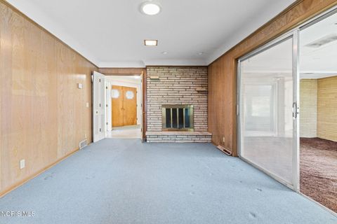 Tiny photo for 3739 S Beverly Hills Drive, Toledo, OH 43614 (MLS # 10010744)
