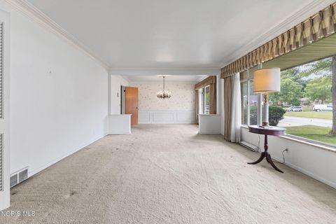 Tiny photo for 3739 S Beverly Hills Drive, Toledo, OH 43614 (MLS # 10010744)