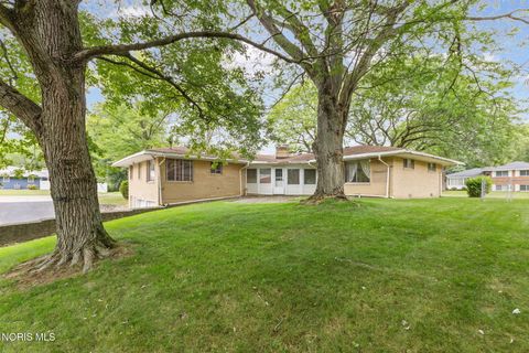 Tiny photo for 3739 S Beverly Hills Drive, Toledo, OH 43614 (MLS # 10010744)