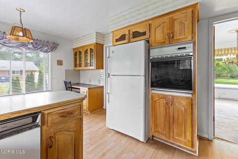 Tiny photo for 3739 S Beverly Hills Drive, Toledo, OH 43614 (MLS # 10010744)
