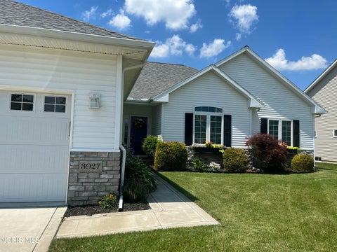 Tiny photo for 3927 Ten Mile Creek Drive, Sylvania, OH 43560 (MLS # 10010230)