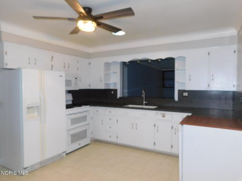 Tiny photo for 13876 County Road C, Bryan, OH 43506 (MLS # 10007568)