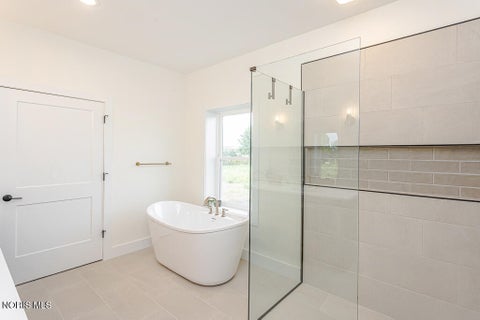 Tiny photo for 9024 Driftwood Court, Sylvania, OH 43560 (MLS # 10013031)