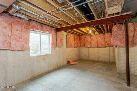 Tiny photo for 9024 Driftwood Court, Sylvania, OH 43560 (MLS # 10013031)
