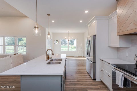 Tiny photo for 9024 Driftwood Court, Sylvania, OH 43560 (MLS # 10013031)