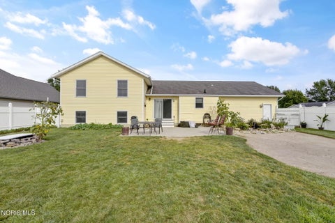 Tiny photo for 434 Nevada Lane, Findlay, OH 45840 (MLS # 10012898)