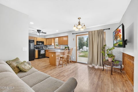 Tiny photo for 434 Nevada Lane, Findlay, OH 45840 (MLS # 10012898)