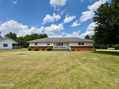 Homes For Sale - 517 Buckeye Drive<br/> Seneca County, Attica, OH 44807