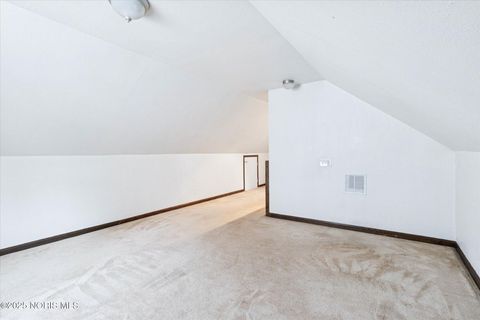 Tiny photo for 2645 Westbrook Drive, Toledo, OH 43613 (MLS # 10001852)