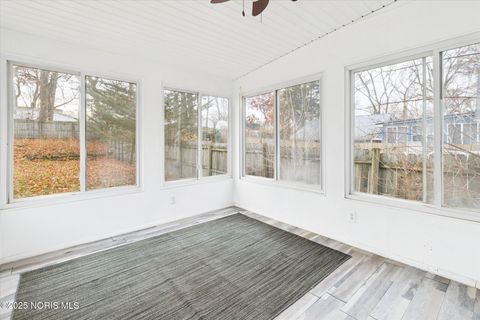 Tiny photo for 2645 Westbrook Drive, Toledo, OH 43613 (MLS # 10001852)