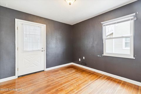 Tiny photo for 2645 Westbrook Drive, Toledo, OH 43613 (MLS # 10001852)