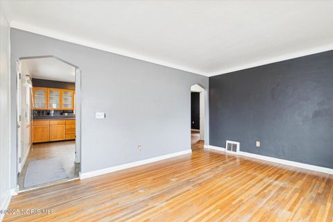 Tiny photo for 2645 Westbrook Drive, Toledo, OH 43613 (MLS # 10001852)