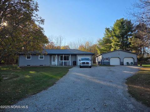 Photo of 11517 County Road 11, Wauseon, OH 43567 (MLS # 10000992)