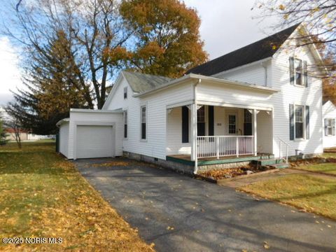 Photo of 1109 Park Street, Findlay, OH 45840 (MLS # 10001489)