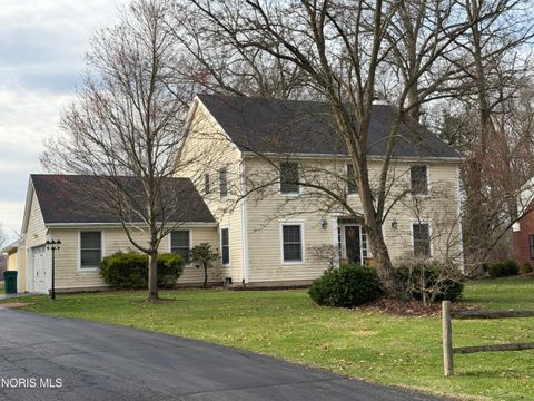 Tiny photo for 81 Back Bay Road, Bowling Green, OH 43402 (MLS # 10005696)