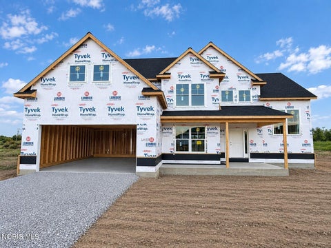 Homes For Sale - 152 Barton Creek Drive<br/> Perrysburg, OH 43551