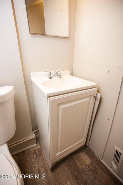 Tiny photo for 406 Utah Street, Toledo, OH 43605 (MLS # 10002042)