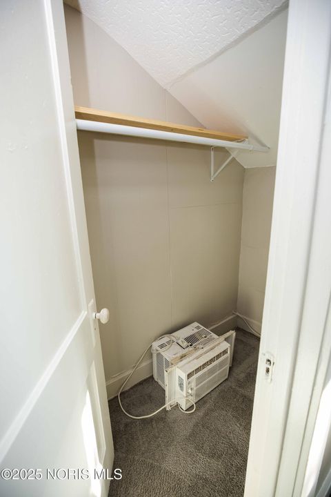 Tiny photo for 406 Utah Street, Toledo, OH 43605 (MLS # 10002042)