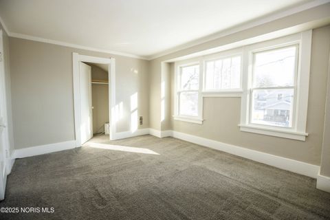 Tiny photo for 406 Utah Street, Toledo, OH 43605 (MLS # 10002042)